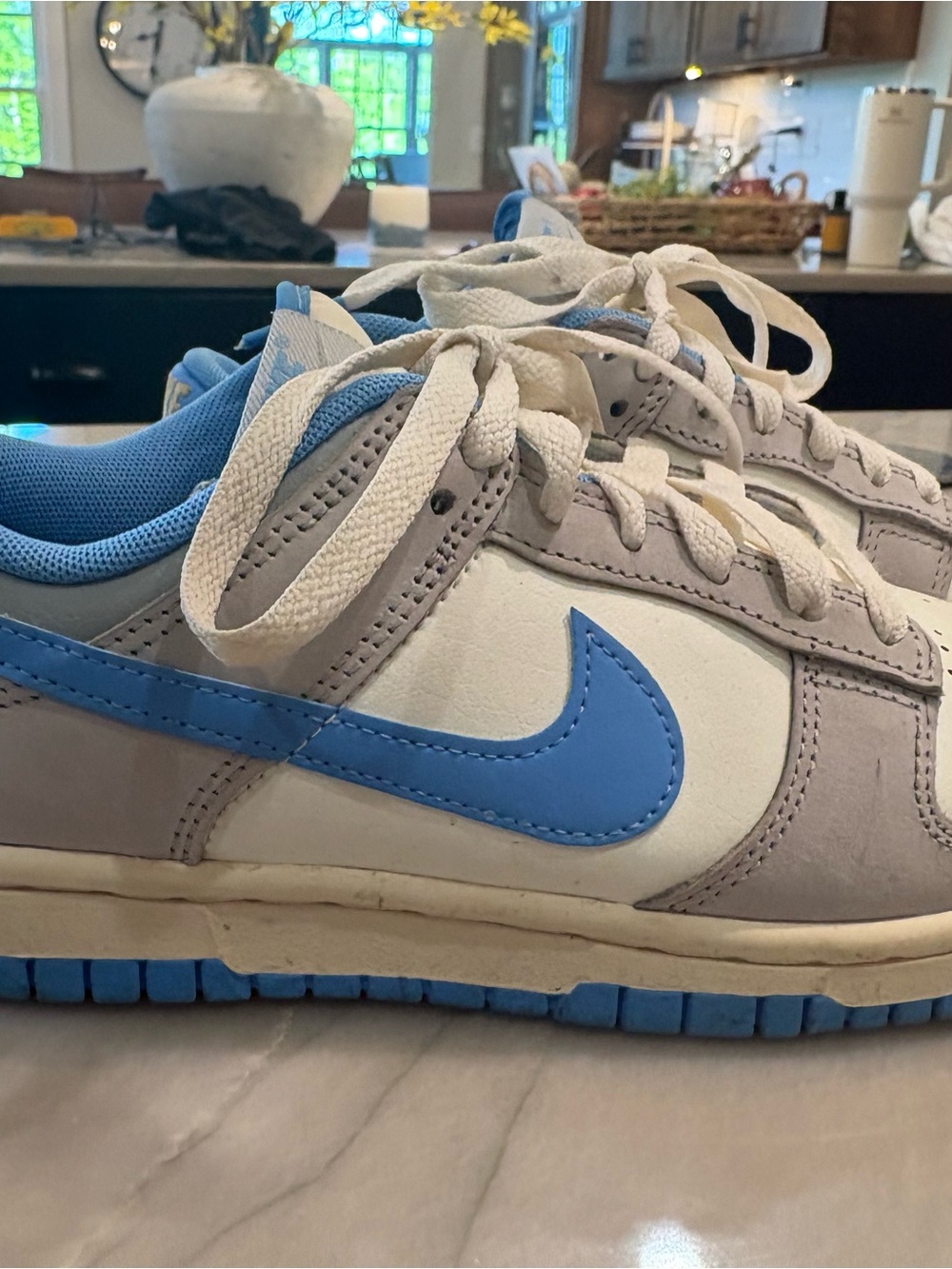 Nike Low-Top Sneakers in White, Light Blue, Gray